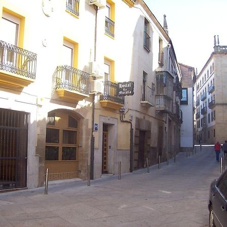 Hostal Muralla Пласенсия Екстериор снимка