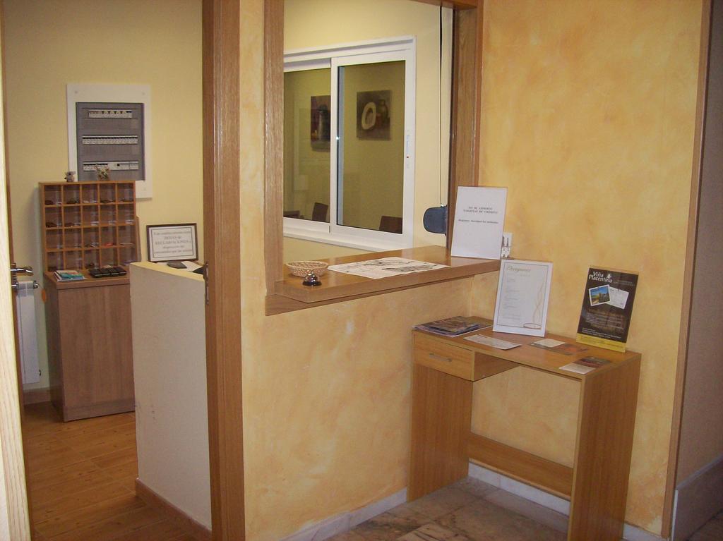Hostal Muralla Пласенсия Екстериор снимка